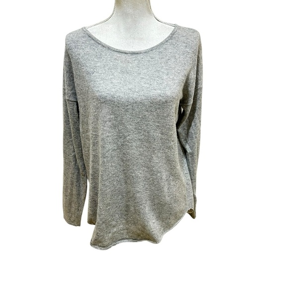 The Cashmere Project Gray scoop Neck 100% cashmere lightweight Sweater sz large - Picture 2 of 9